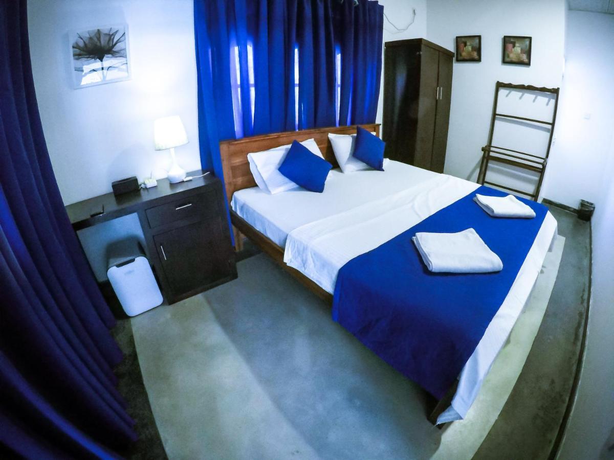 Mirissa Blue Whale Holiday Hotel Экстерьер фото