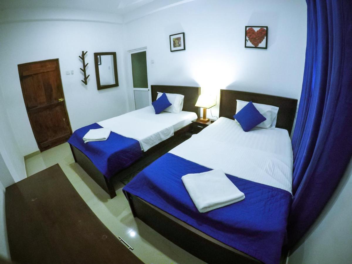 Mirissa Blue Whale Holiday Hotel Экстерьер фото