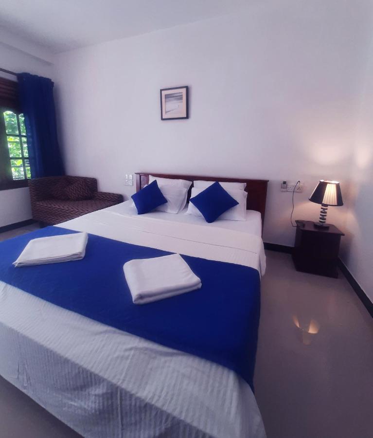 Mirissa Blue Whale Holiday Hotel Экстерьер фото